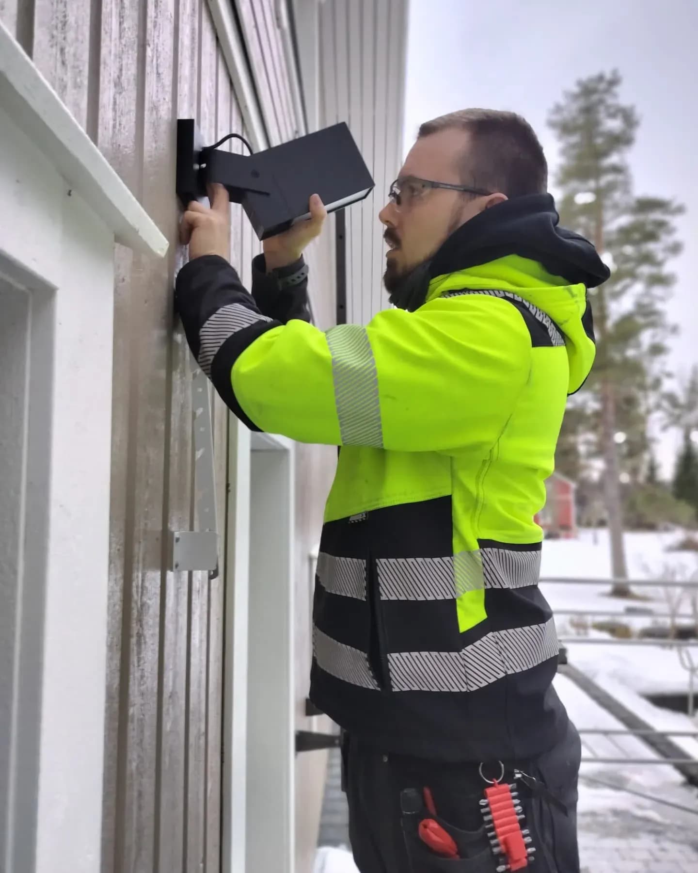 Joel Karppi työssä